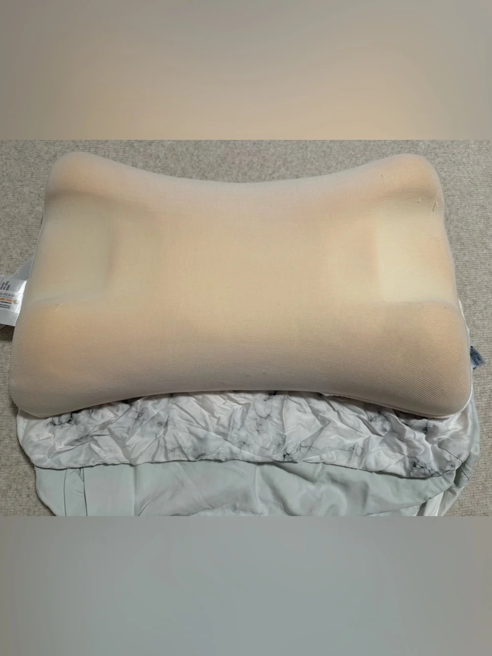 Sleep & Glow Omnia Anti-Wrinkle Pillow + 2 Pillowcases